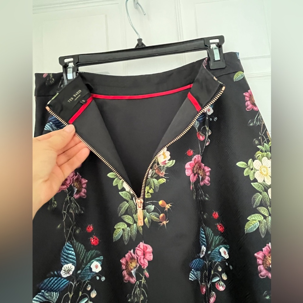 Ted Baker Bevly Oracle Floral-Jacquard Skirt size M - Picture 15 of 15